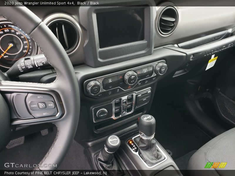 Controls of 2020 Wrangler Unlimited Sport 4x4