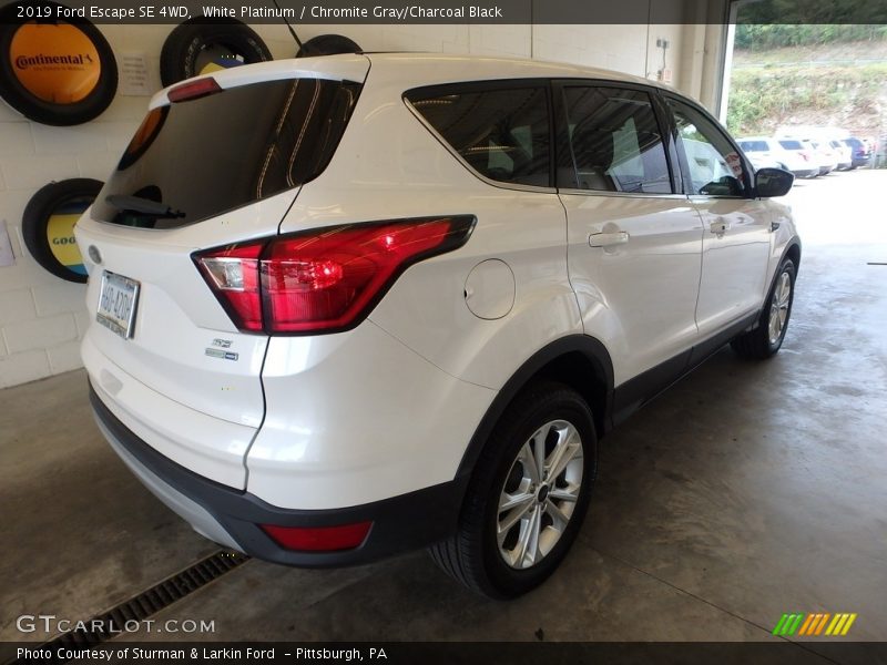 White Platinum / Chromite Gray/Charcoal Black 2019 Ford Escape SE 4WD