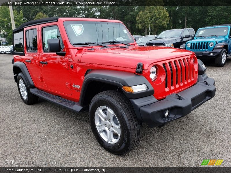 Front 3/4 View of 2020 Wrangler Unlimited Sport 4x4