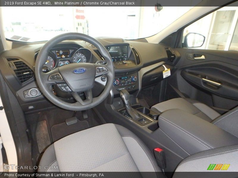 White Platinum / Chromite Gray/Charcoal Black 2019 Ford Escape SE 4WD
