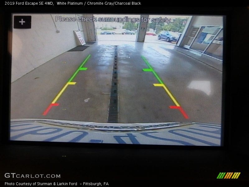 White Platinum / Chromite Gray/Charcoal Black 2019 Ford Escape SE 4WD