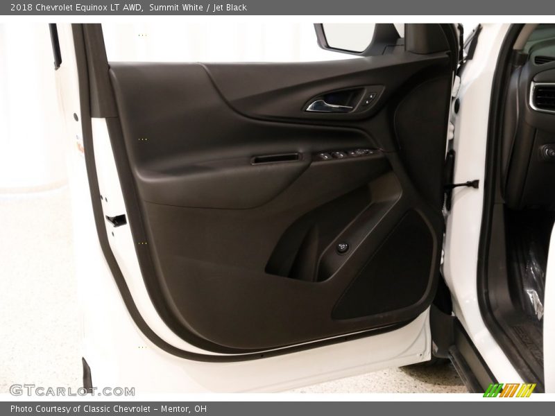 Summit White / Jet Black 2018 Chevrolet Equinox LT AWD