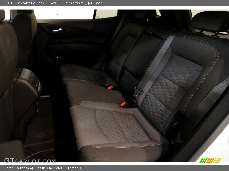 Summit White / Jet Black 2018 Chevrolet Equinox LT AWD