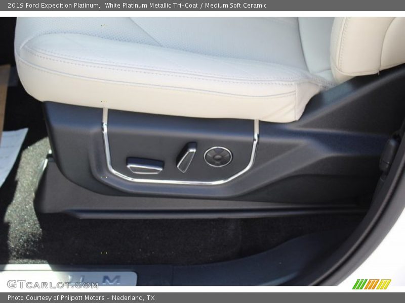 White Platinum Metallic Tri-Coat / Medium Soft Ceramic 2019 Ford Expedition Platinum