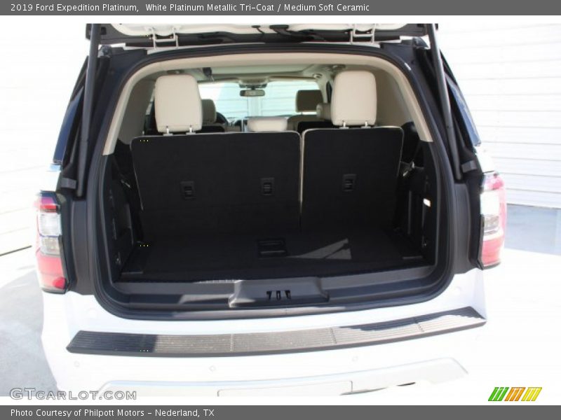 White Platinum Metallic Tri-Coat / Medium Soft Ceramic 2019 Ford Expedition Platinum