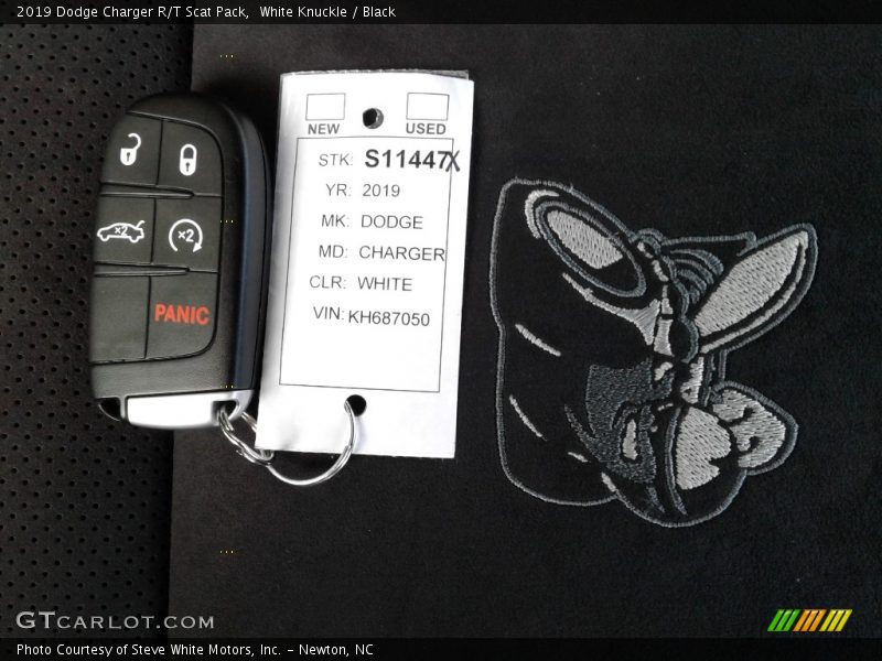 White Knuckle / Black 2019 Dodge Charger R/T Scat Pack