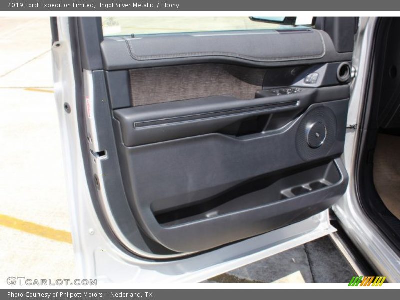 Ingot Silver Metallic / Ebony 2019 Ford Expedition Limited