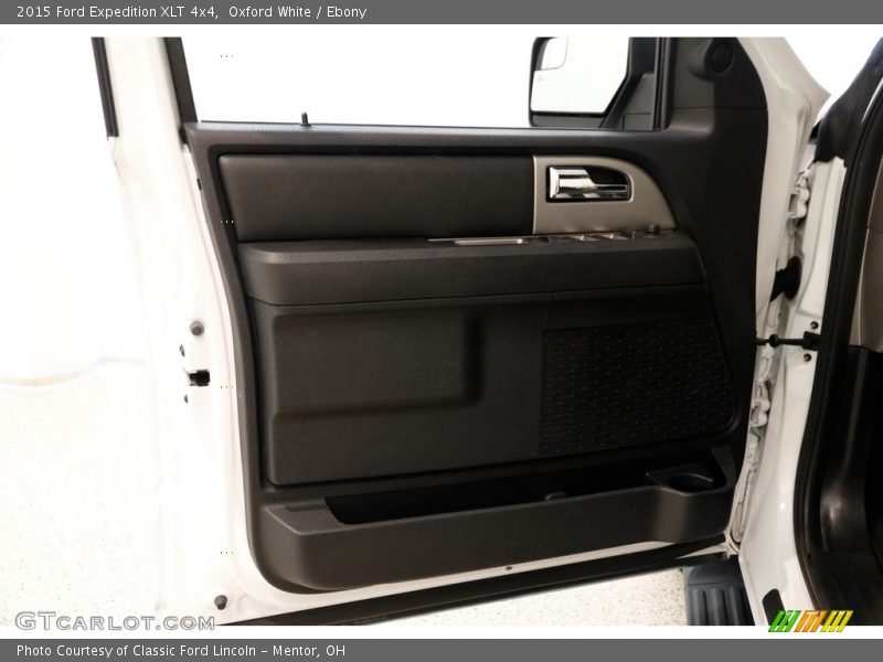 Oxford White / Ebony 2015 Ford Expedition XLT 4x4