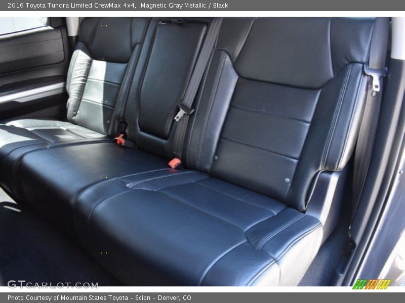 Magnetic Gray Metallic / Black 2016 Toyota Tundra Limited CrewMax 4x4