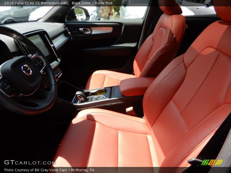 Front Seat of 2019 XC40 T5 Momentum AWD