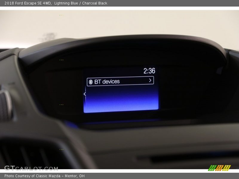 Lightning Blue / Charcoal Black 2018 Ford Escape SE 4WD