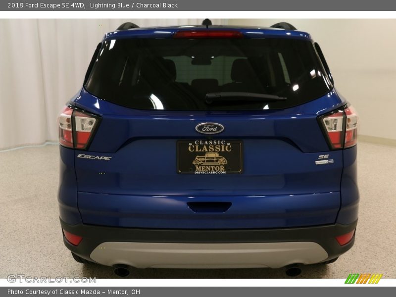 Lightning Blue / Charcoal Black 2018 Ford Escape SE 4WD