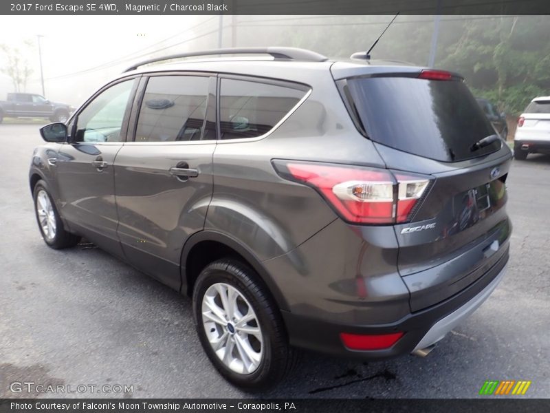 Magnetic / Charcoal Black 2017 Ford Escape SE 4WD