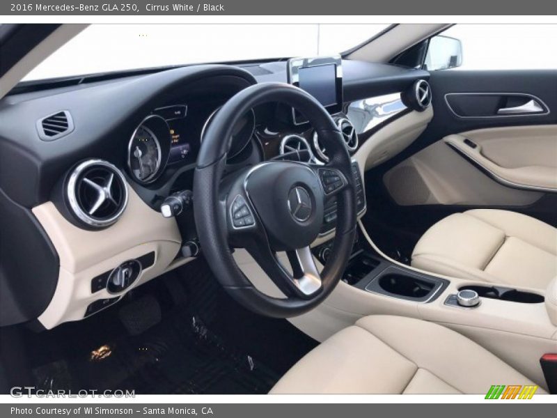 Cirrus White / Black 2016 Mercedes-Benz GLA 250