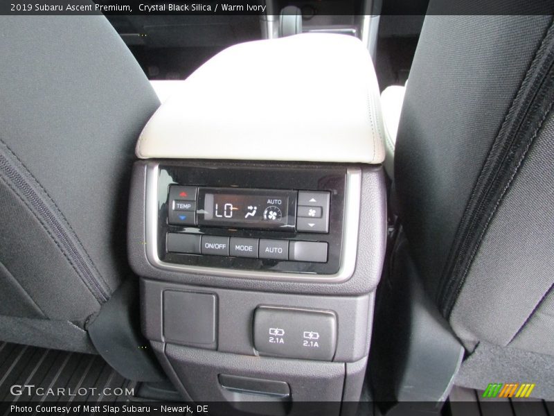 Crystal Black Silica / Warm Ivory 2019 Subaru Ascent Premium