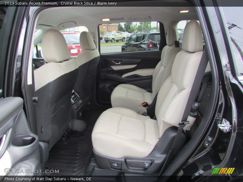 Crystal Black Silica / Warm Ivory 2019 Subaru Ascent Premium