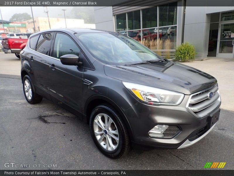 Magnetic / Charcoal Black 2017 Ford Escape SE 4WD