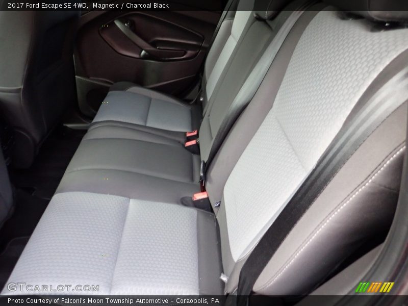 Magnetic / Charcoal Black 2017 Ford Escape SE 4WD