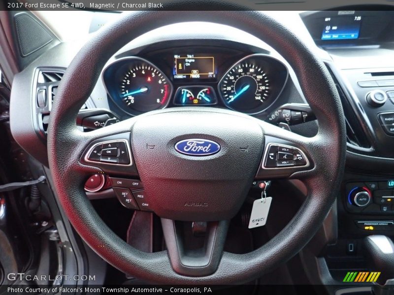 Magnetic / Charcoal Black 2017 Ford Escape SE 4WD