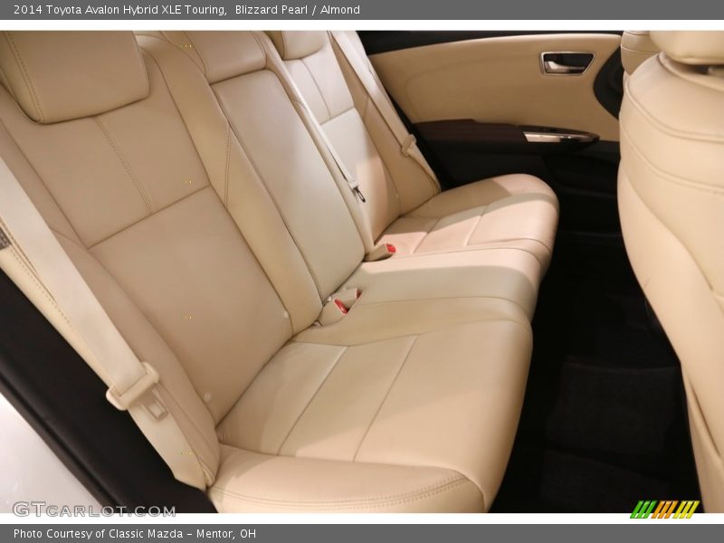 Blizzard Pearl / Almond 2014 Toyota Avalon Hybrid XLE Touring