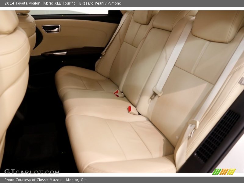 Blizzard Pearl / Almond 2014 Toyota Avalon Hybrid XLE Touring