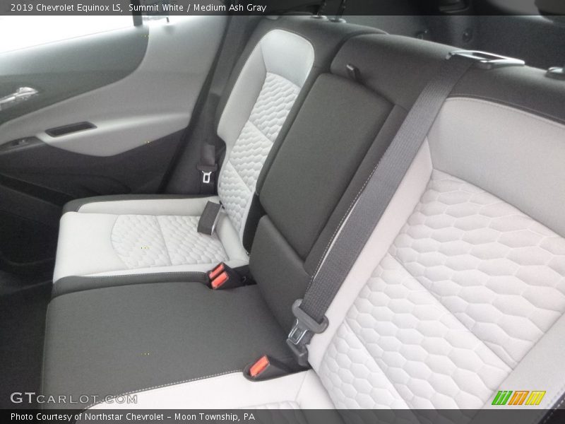 Summit White / Medium Ash Gray 2019 Chevrolet Equinox LS