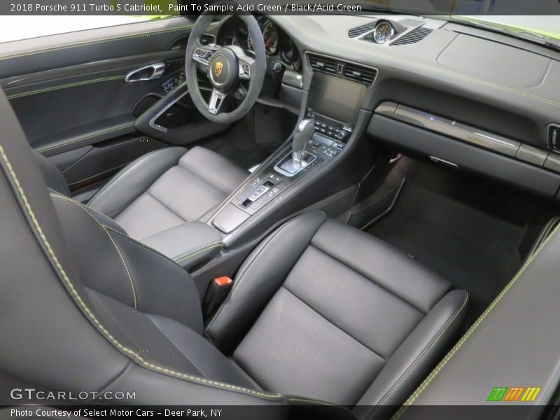 Dashboard of 2018 911 Turbo S Cabriolet