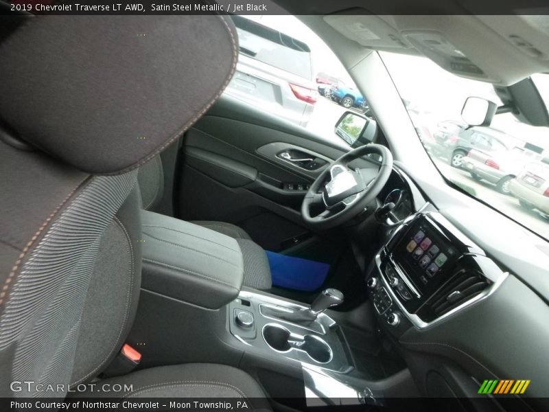 Satin Steel Metallic / Jet Black 2019 Chevrolet Traverse LT AWD