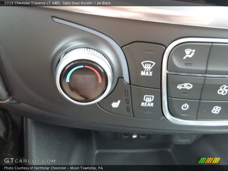 Satin Steel Metallic / Jet Black 2019 Chevrolet Traverse LT AWD