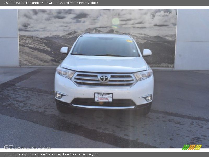 Blizzard White Pearl / Black 2011 Toyota Highlander SE 4WD
