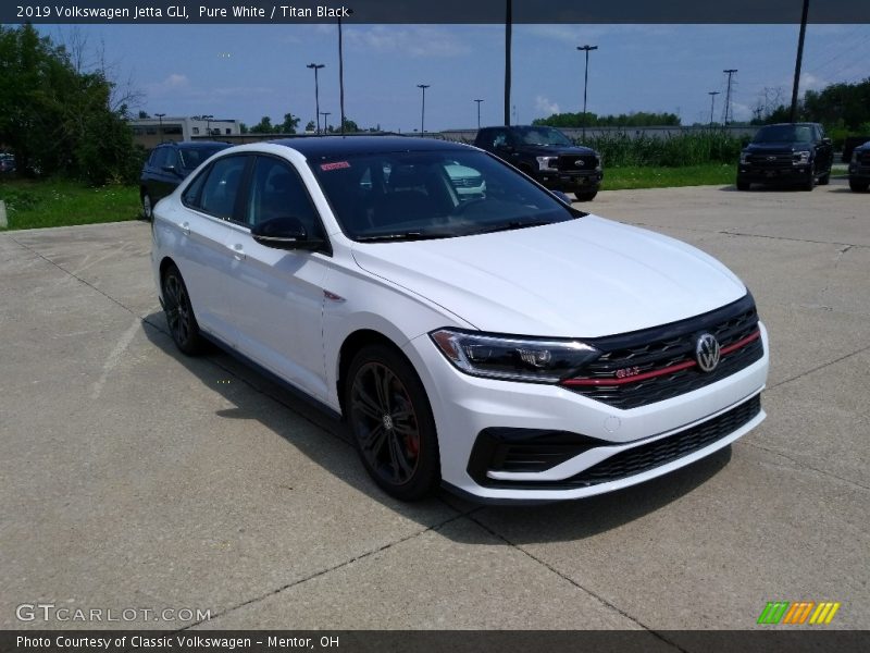 Front 3/4 View of 2019 Jetta GLI