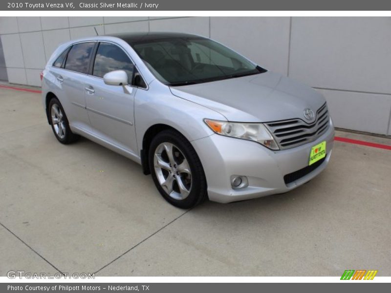 Classic Silver Metallic / Ivory 2010 Toyota Venza V6