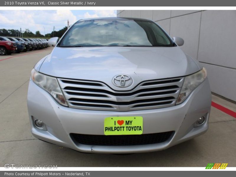 Classic Silver Metallic / Ivory 2010 Toyota Venza V6