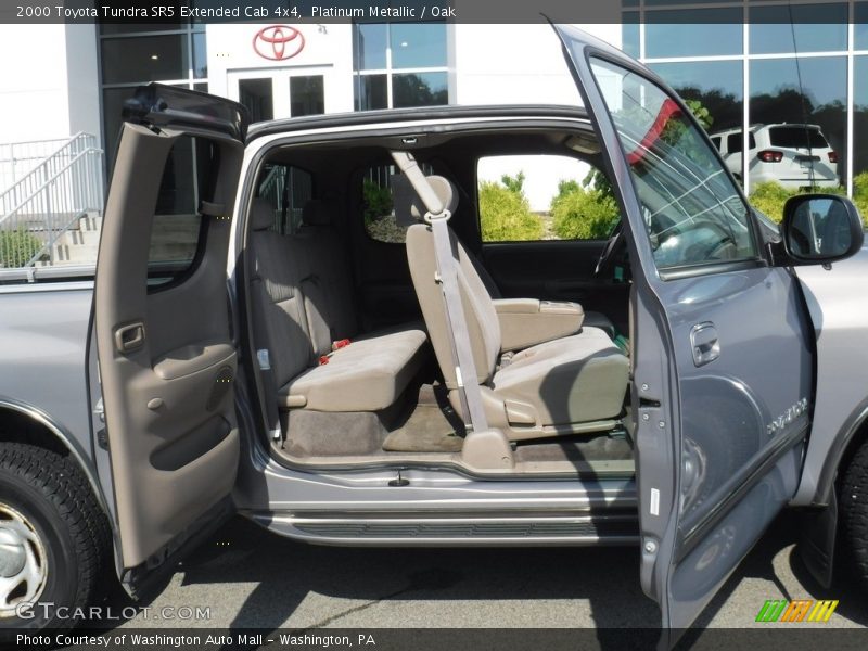 Platinum Metallic / Oak 2000 Toyota Tundra SR5 Extended Cab 4x4