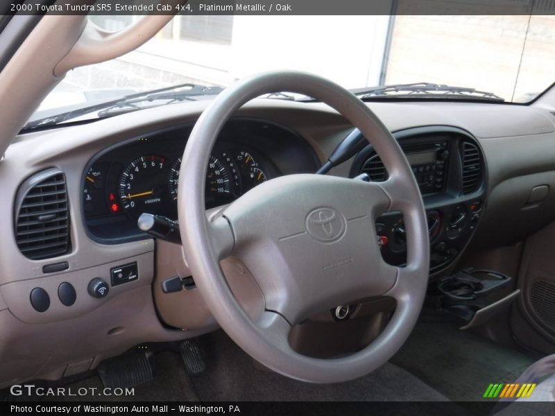 Platinum Metallic / Oak 2000 Toyota Tundra SR5 Extended Cab 4x4
