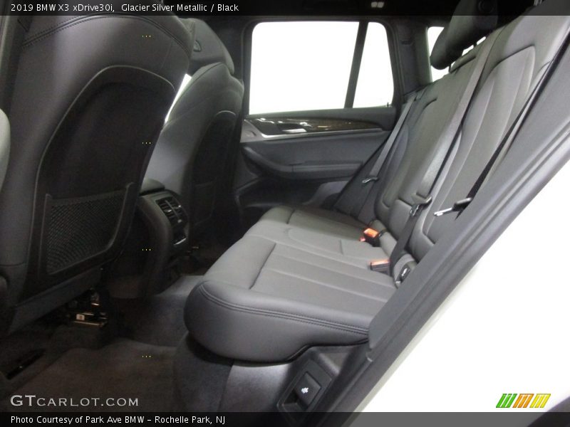 Glacier Silver Metallic / Black 2019 BMW X3 xDrive30i
