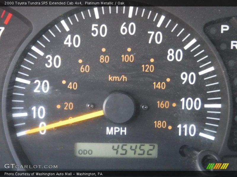 Platinum Metallic / Oak 2000 Toyota Tundra SR5 Extended Cab 4x4