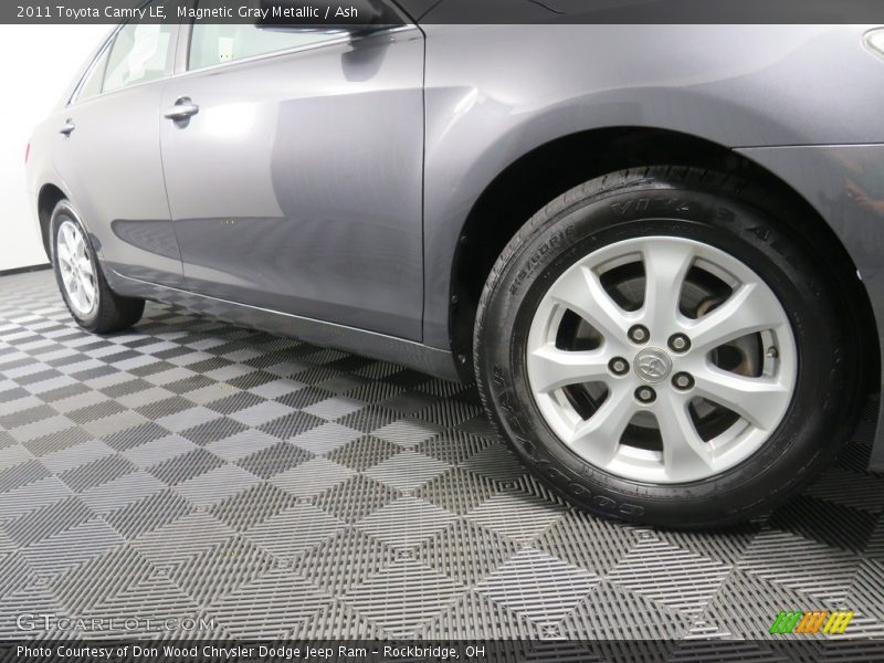 Magnetic Gray Metallic / Ash 2011 Toyota Camry LE
