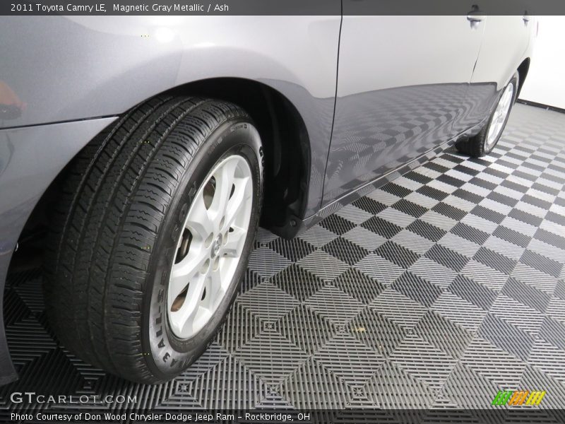 Magnetic Gray Metallic / Ash 2011 Toyota Camry LE