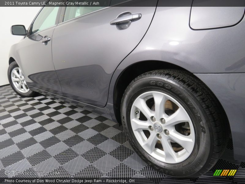 Magnetic Gray Metallic / Ash 2011 Toyota Camry LE