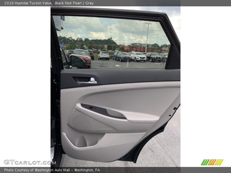 Black Noir Pearl / Gray 2019 Hyundai Tucson Value
