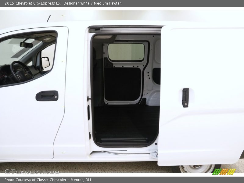 Designer White / Medium Pewter 2015 Chevrolet City Express LS