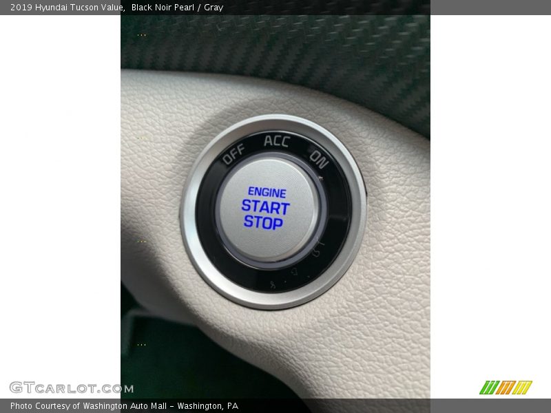 Black Noir Pearl / Gray 2019 Hyundai Tucson Value