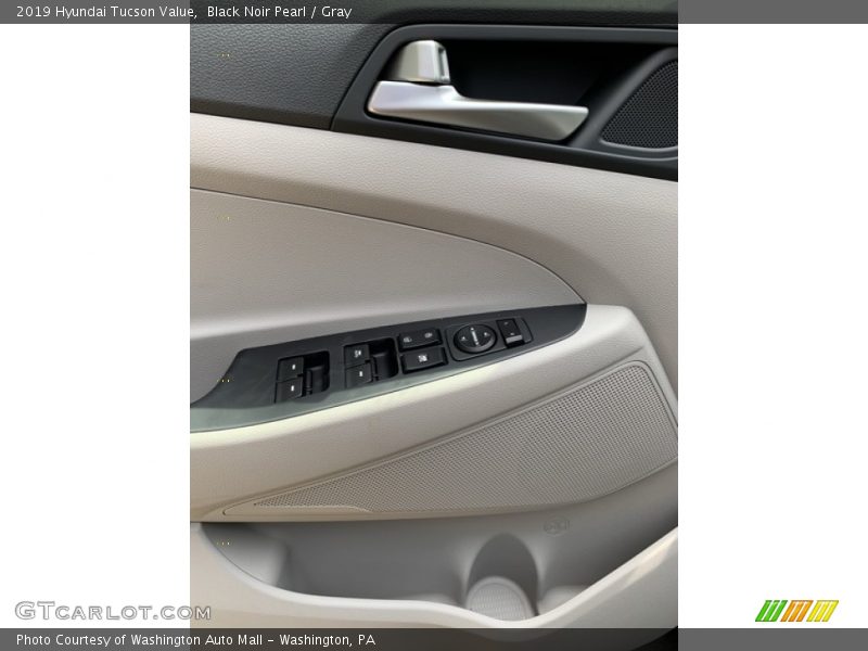 Black Noir Pearl / Gray 2019 Hyundai Tucson Value