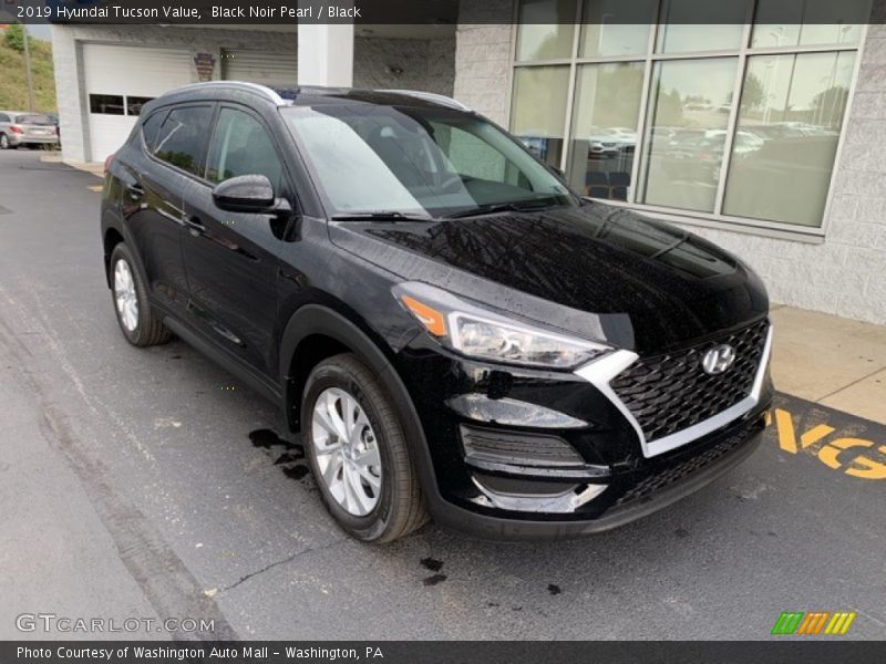 Black Noir Pearl / Black 2019 Hyundai Tucson Value