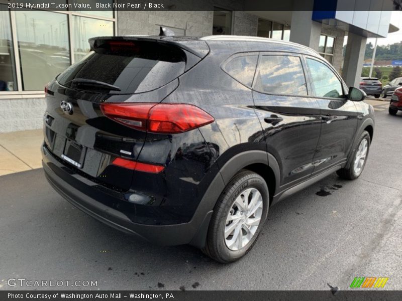 Black Noir Pearl / Black 2019 Hyundai Tucson Value
