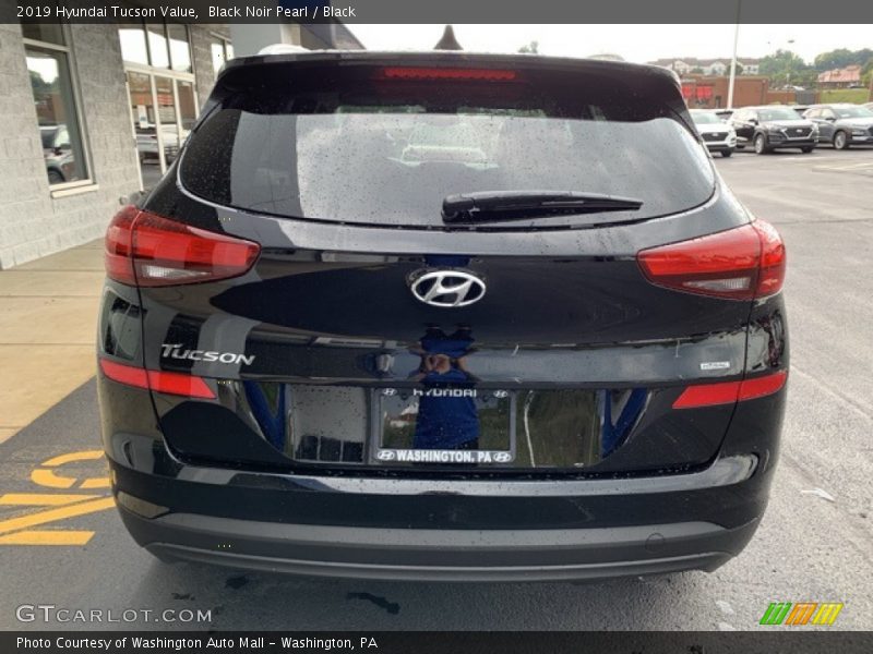Black Noir Pearl / Black 2019 Hyundai Tucson Value