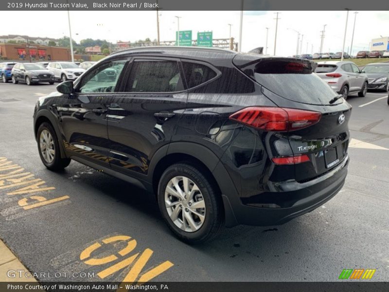 Black Noir Pearl / Black 2019 Hyundai Tucson Value