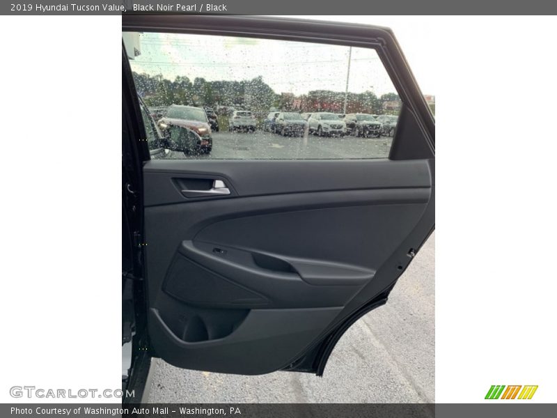 Black Noir Pearl / Black 2019 Hyundai Tucson Value