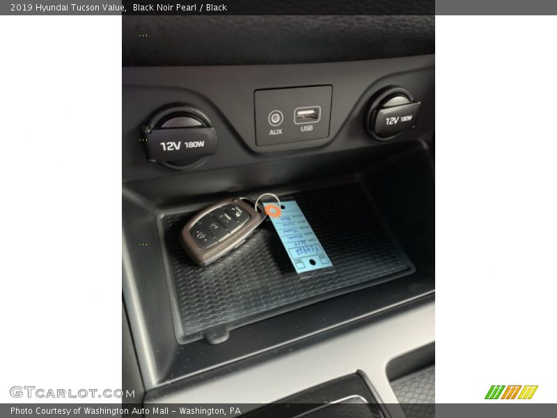 Black Noir Pearl / Black 2019 Hyundai Tucson Value